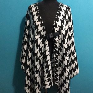 Houndstooth Shrug